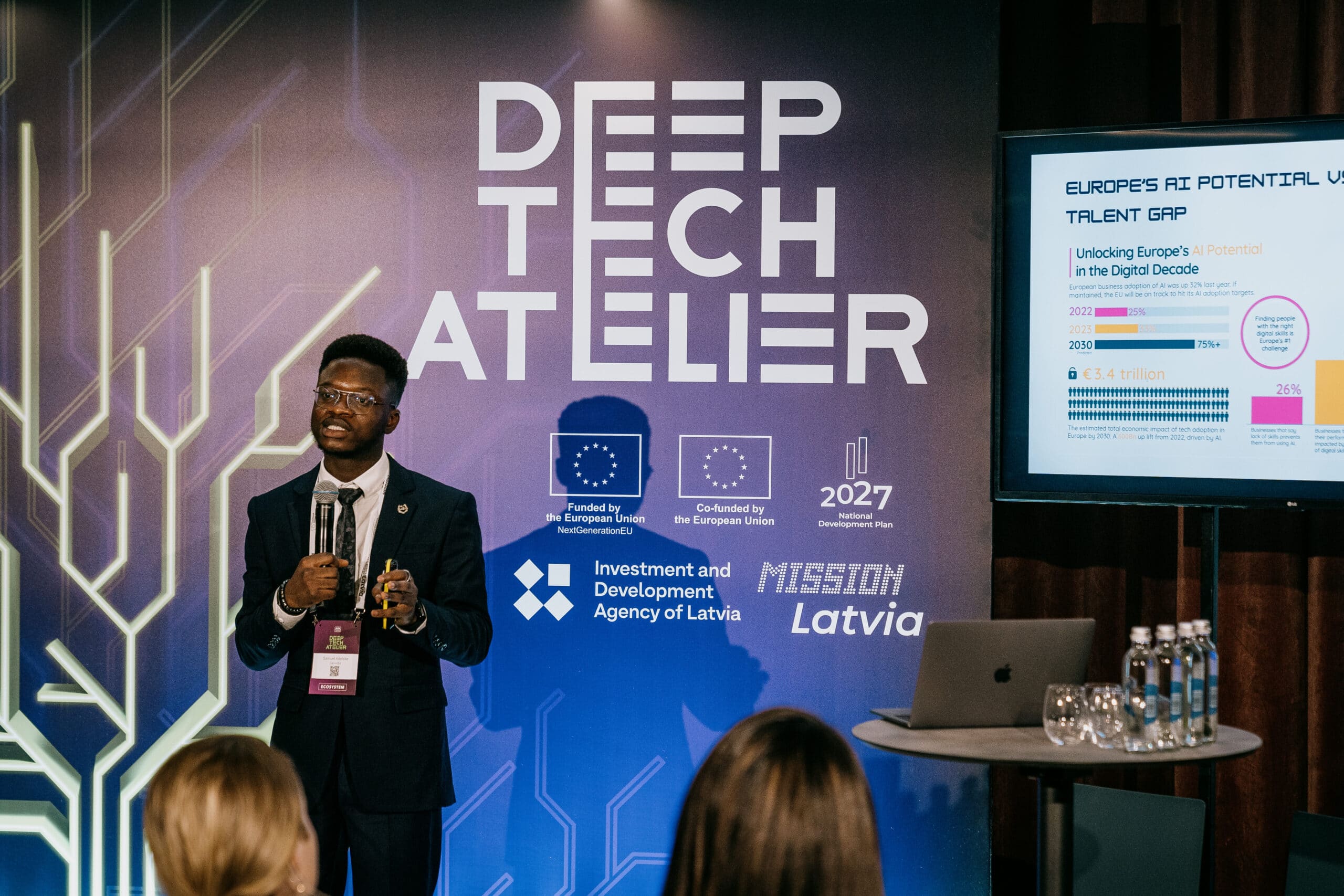 Adeleke Samuel speaking at the EIT DTTI Pledgers' Share & Connect, Deep Tech Atelier, Riga, Latvia